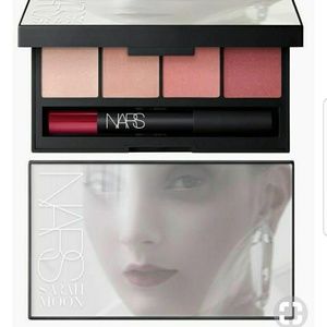 Nars Sarah Moon Holiday True Story Collection